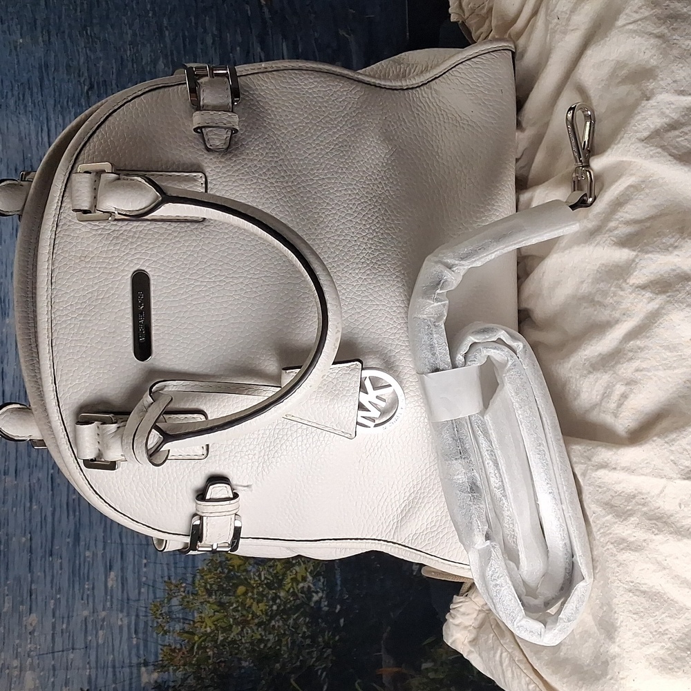 Michael Kors White With Silver Harware Satchel Bag - Large - Picture 8 of 16
